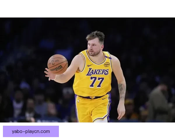 湖人首节大比分落后雷霆东契奇低迷里夫斯伤情引关注